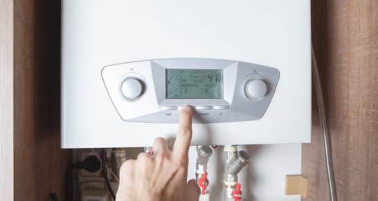 Qual é o sistema de aquecimento de água mais econômico?